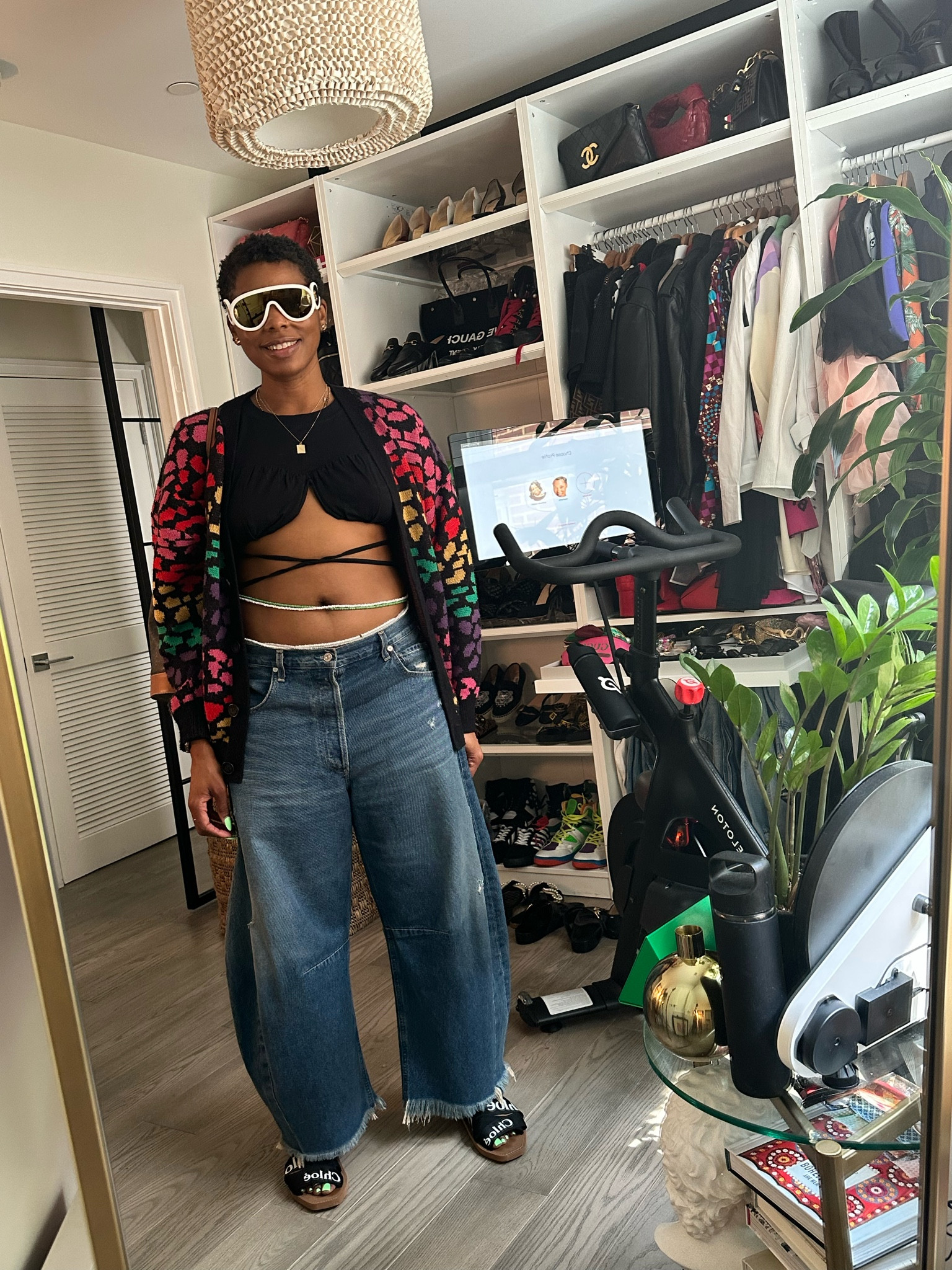 Top: Jacquemus
Cardigan: Farm Rio
Jeans: Citizens of Humanity
Shoes: Chloe

#LTKstyletip #LTKfit #LTKFind