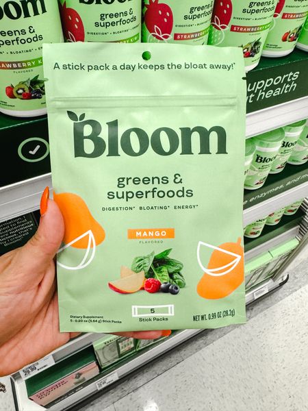 Bloom is now available in Target! These on the go sticks are my absolute favorite 

Greens
Healthy food 

#LTKfindsunder50 #LTKfindsunder100 #LTKfitness