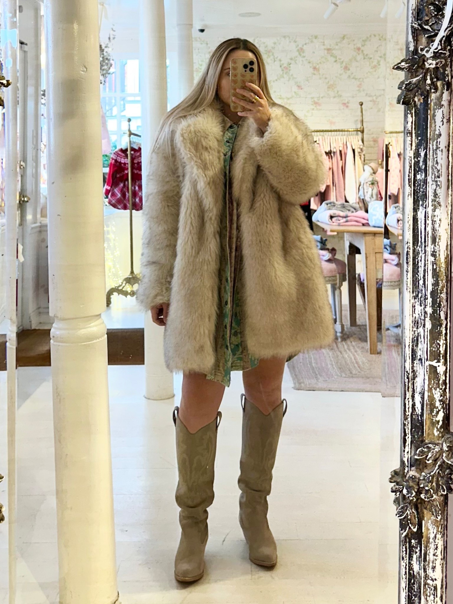Faux fur and tall boots season✨

#coat #jacket #boots #fallboots #tallboots #fauxfur #furcoat #outerwear



#LTKSeasonal #LTKHoliday #LTKShoeCrush