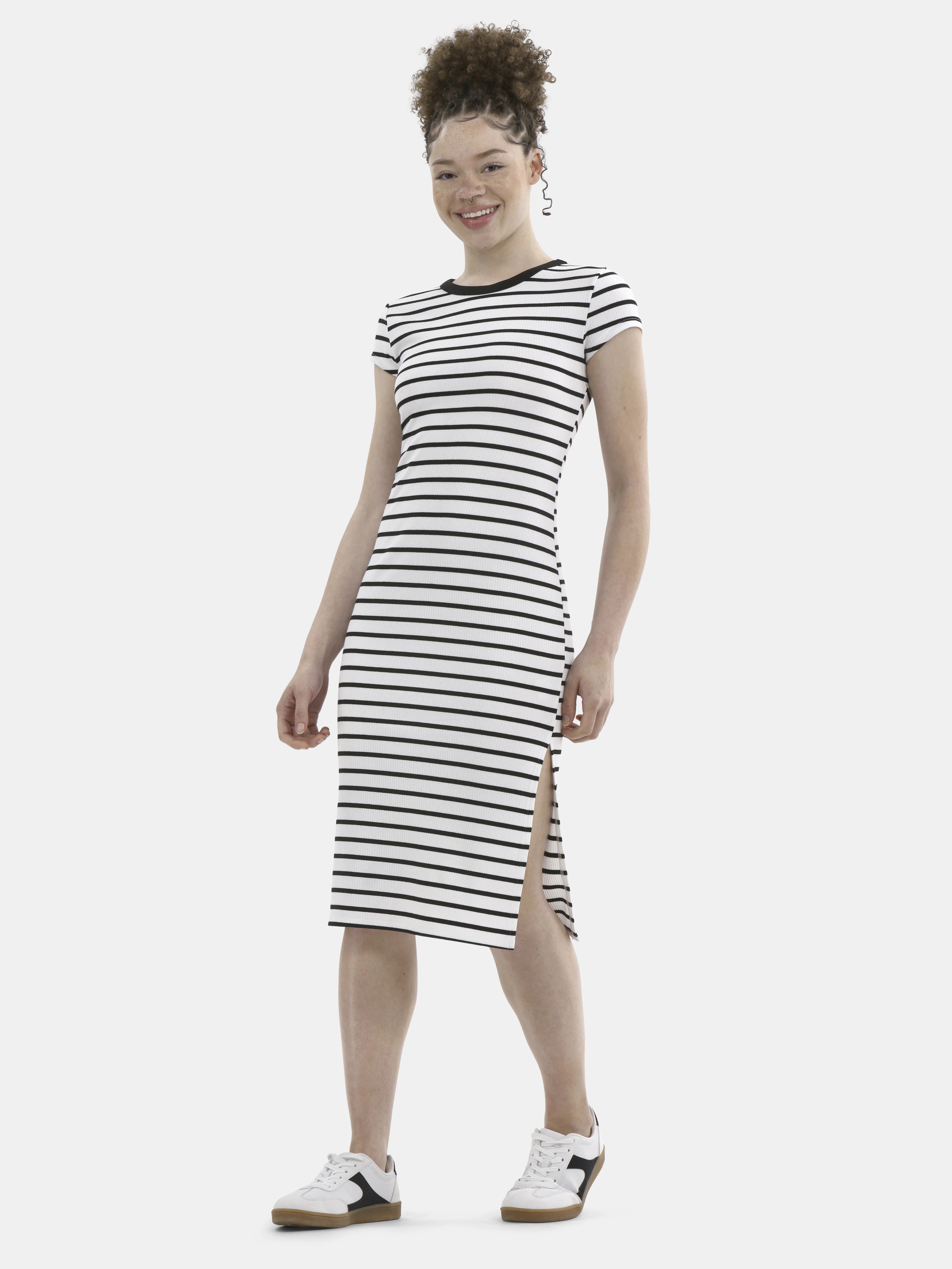 No Boundaries Ribbed Midi Dress with Cap Sleeves, Women's | Walmart (US)