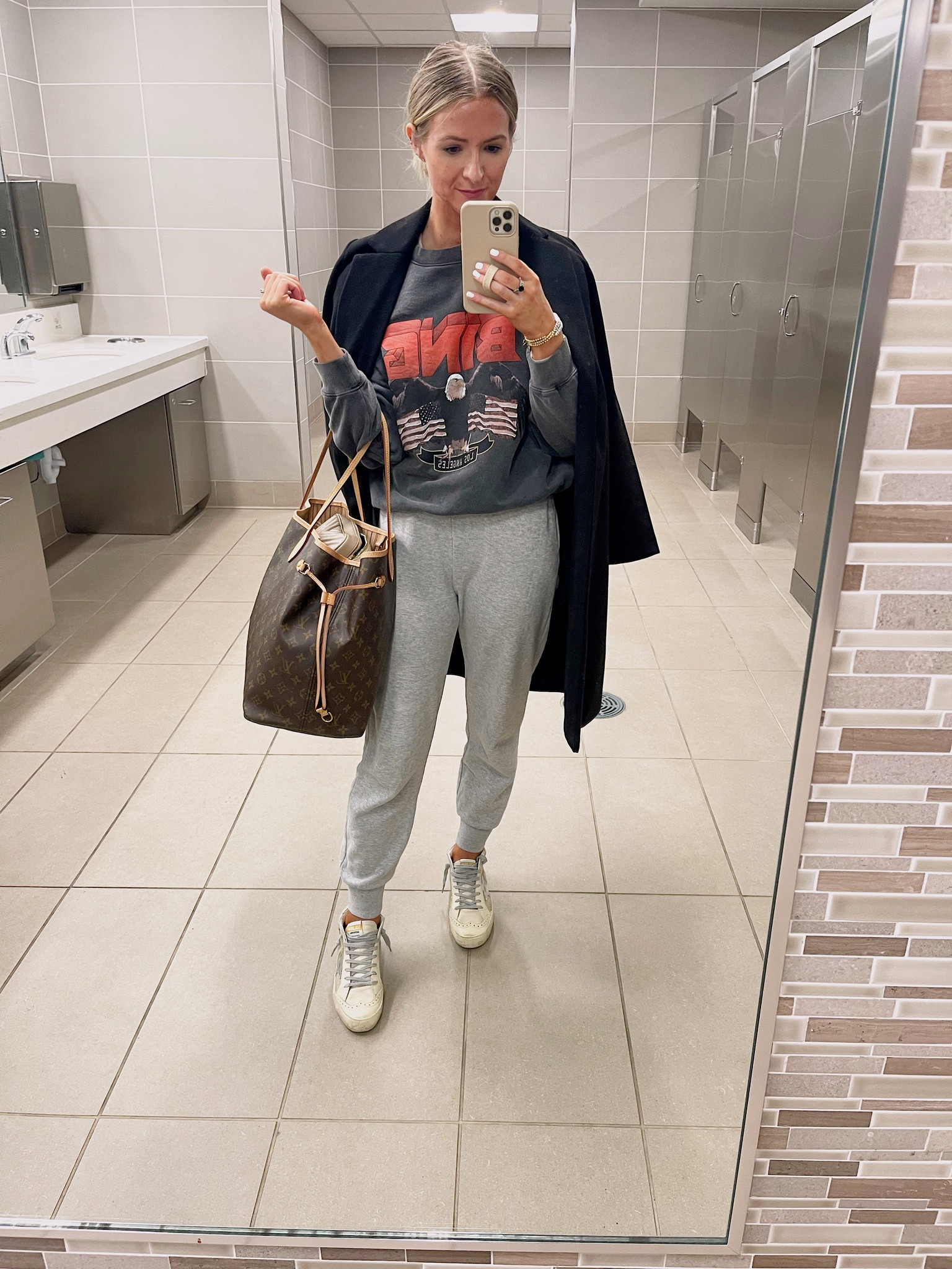 Travel outfit

#LTKtravel #LTKstyletip #LTKfindsunder100