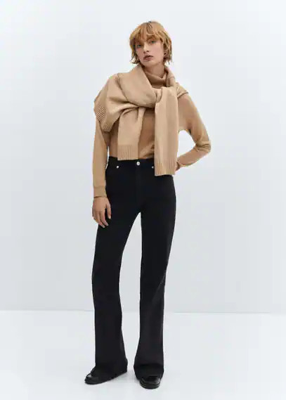 Medium-rise flared jeans  -  Women | Mango United Kingdom | MANGO (UK)