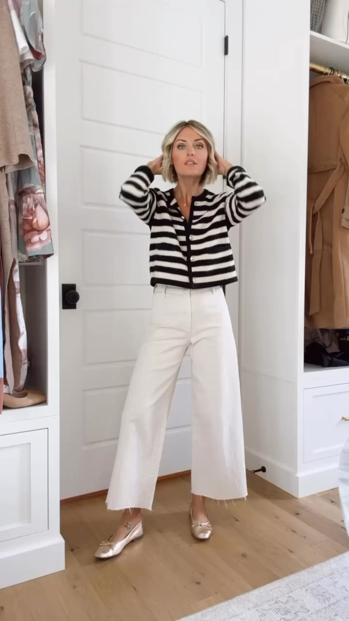 A striped cardigan is such a classic piece to have in your closet! This one has limited stock, but I linked several similar options! Wearing XS/2!

Loverly Grey, Target, wide leg jeans, striped cardigan, gold ballet flats, fall outfit, fall workwear, fall staples

#LTKStyleTip #LTKSeasonal