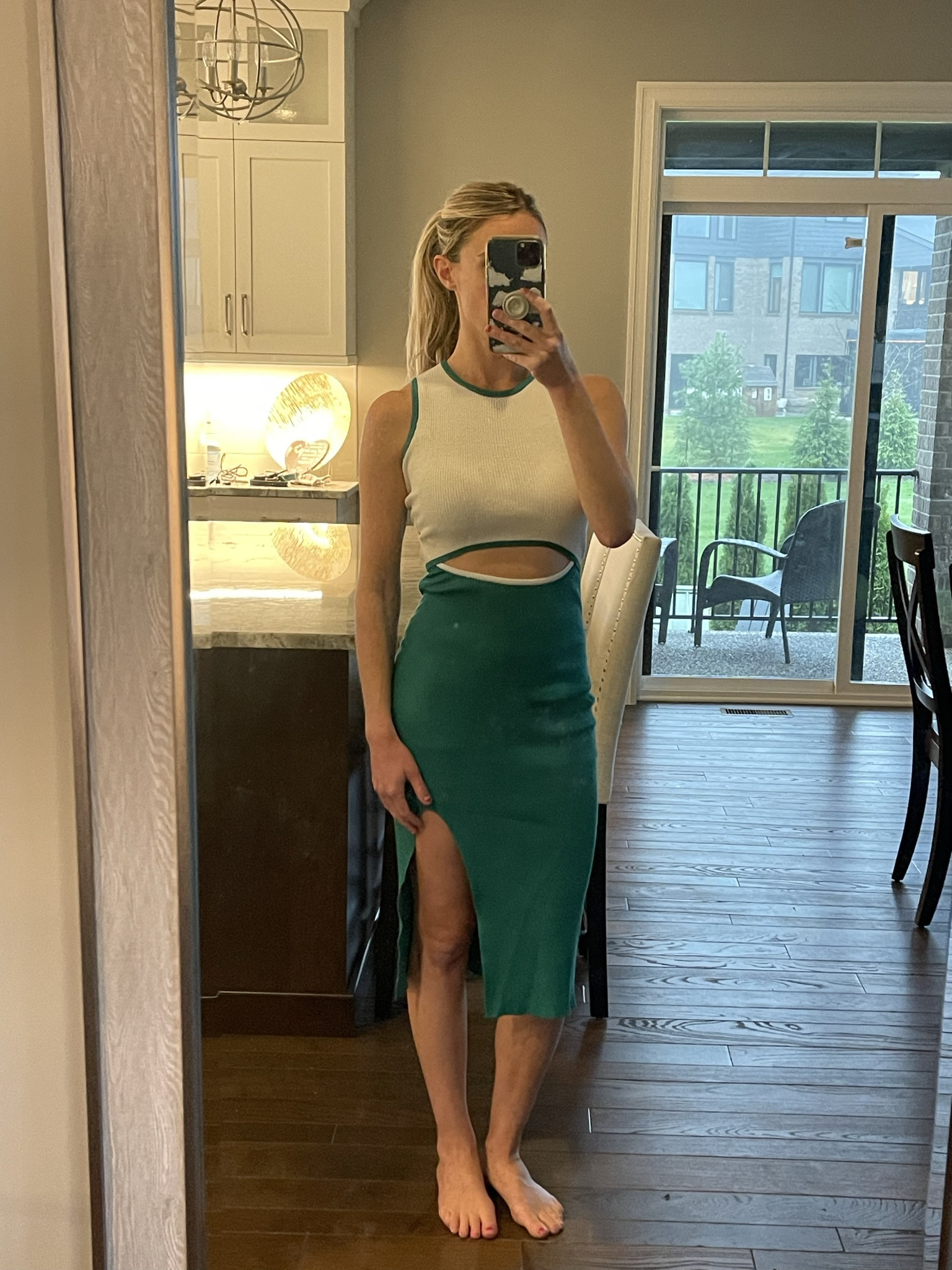 Adorable ribbed sweater dress that can be worn in both warmer temps and cooler weather (just throw on a jacket and boots!) Comes in several colors and is only $10.99!     


Dress, fall outfit, winter outfit, spring, summer, midi dress, cut-out stomach, sleeveless, affordable, amazon finds

#LTKparties #LTKSeasonal #LTKsalealert