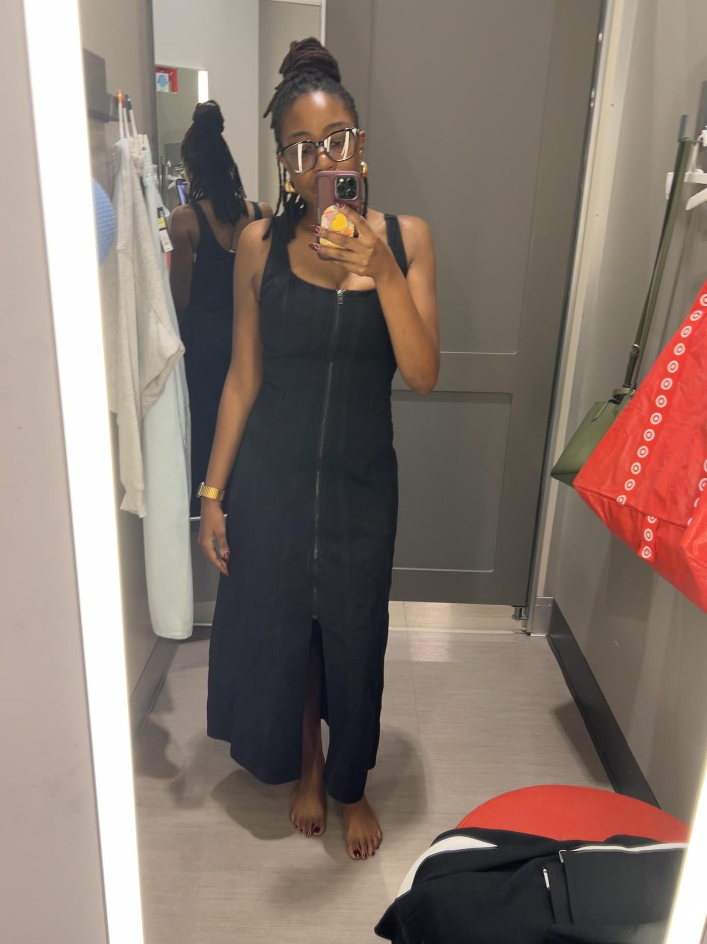 Dark denim dress I loved! Had to go up a size because I don’t think it’s truly bigger chest friendly. Wearing size 8 and I’m a 36DD, 5’8.

#targetstyle #fallfinds #denimm

#LTKFindsUnder50