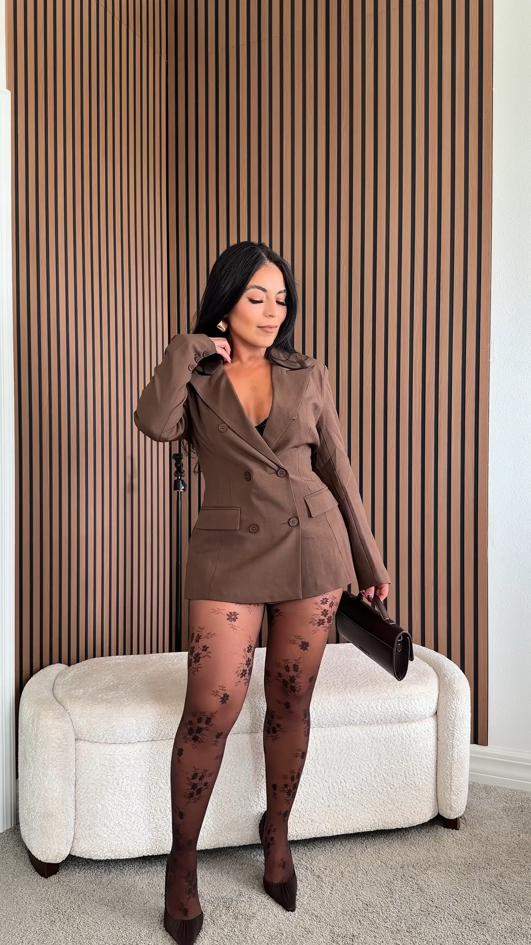 Monochromatic for this season 🤎 with a touch of black. 
My blazer is old and sold out. I’m putting an affordable better version of it!! 