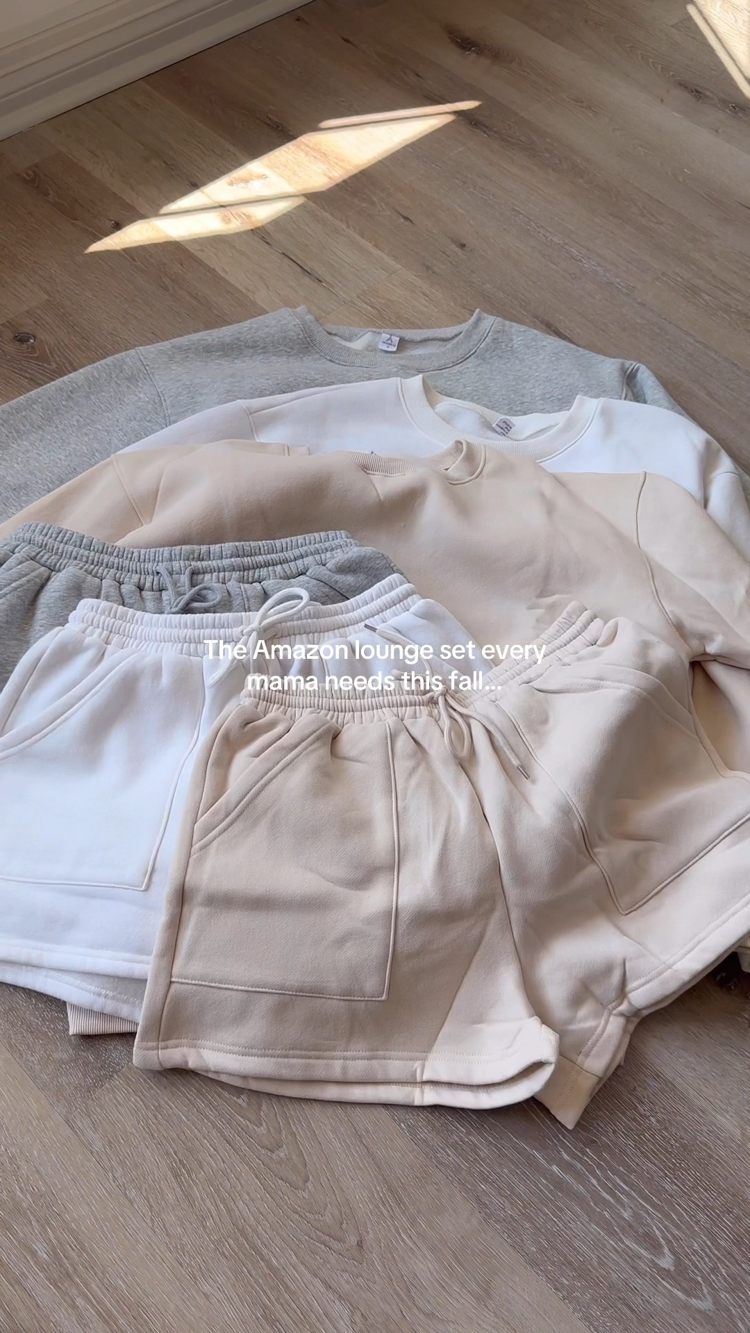 My go-to fall lounge set! Size M. 

#LTKSeasonal #LTKStyleTip