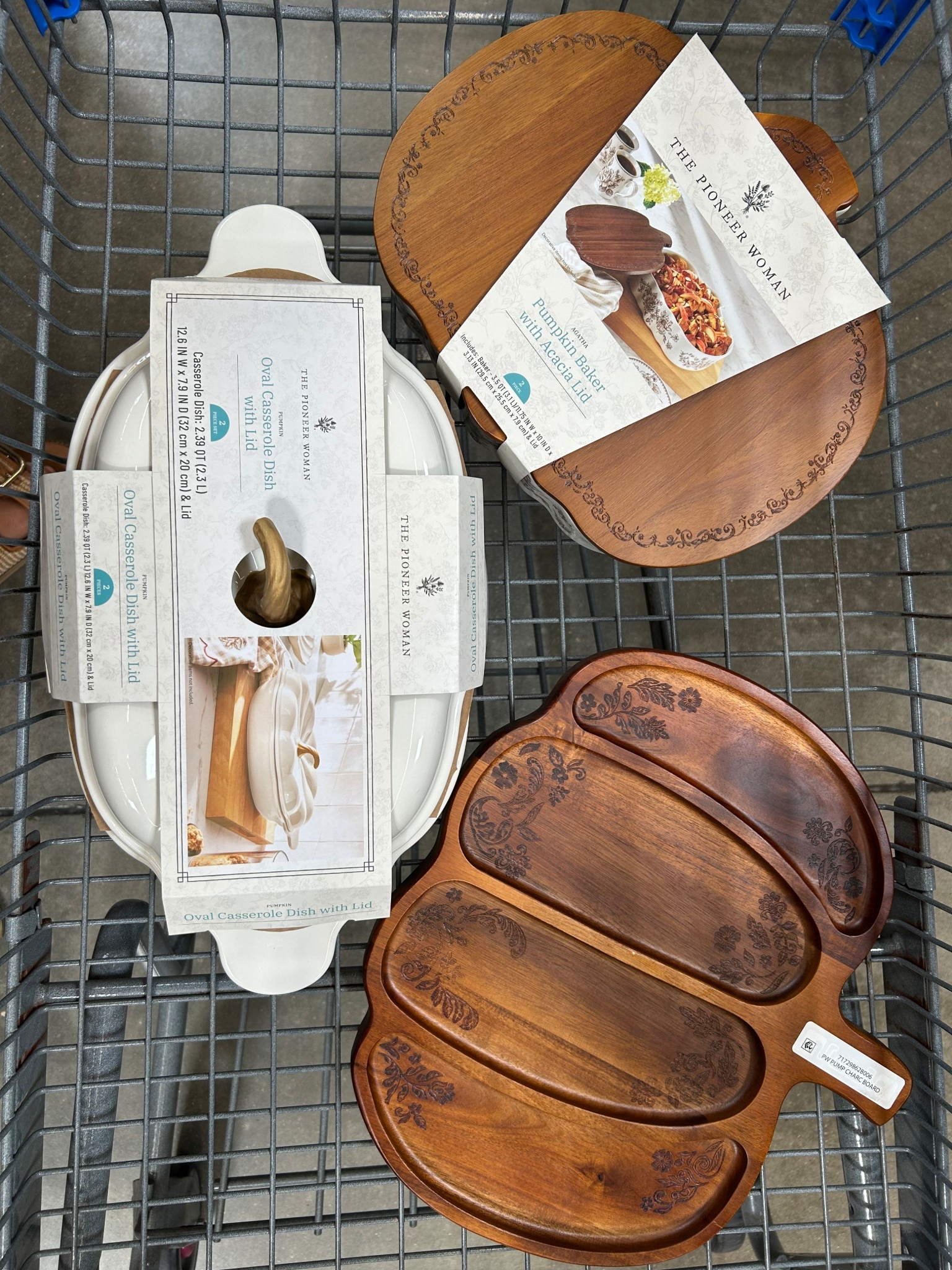 Guys! These pumpkin serving and cookware dishes are absolutely stunning! Pretty enough to leave out on counter 😍😍This whole line was sooo good! #walmartpartner #walmarthome #walmarthomedecor #walmartfind #fallhome #pumpkins

#LTKHome #LTKSeasonal