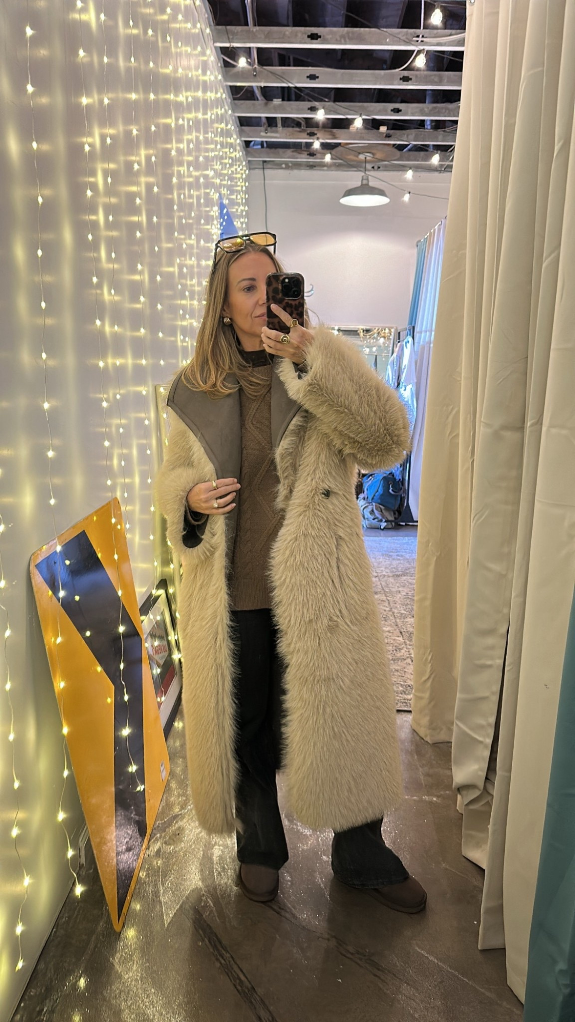 This faux fur coat is everything!! 

#LTKootd #LTKgrwm #LTKdayinmylife