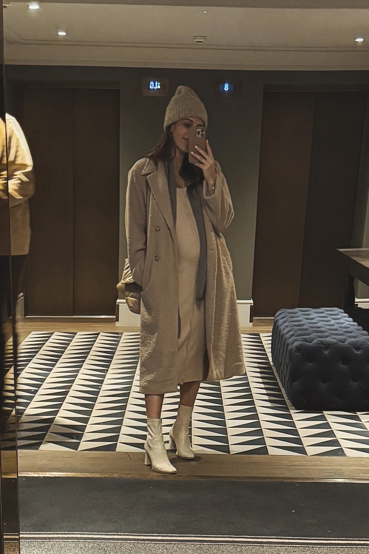 London afternoon tea fit. My dress was a very random find from Lord & Taylor - sold out and can’t link so I linked some
similar ones! 