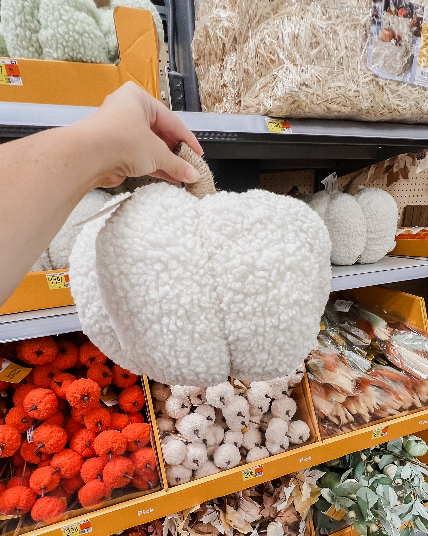 Walmart fall finds 🫶🏻👻

#LTKSeasonal #LTKHome