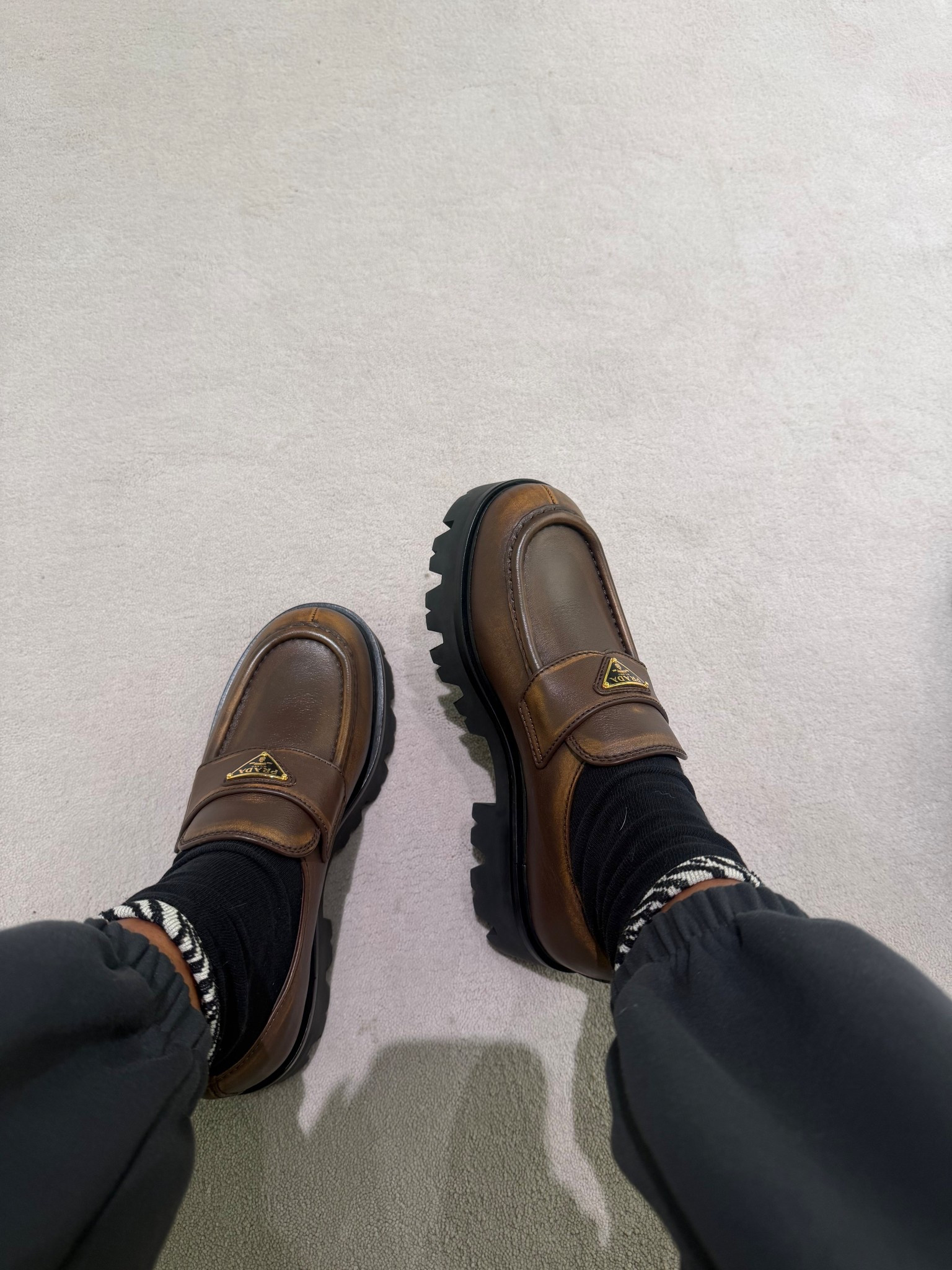 Prada loafers 🤎

#LTKootd