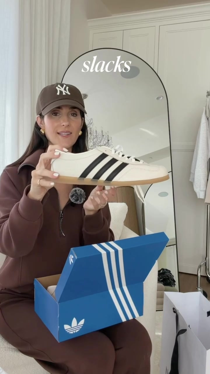 If you love shoes… stop scrolling! Just picked up these pairs that I’m loving for spring! I’m just shy of 5-7” wearing the size small pullover and XS pants #nordstrom #springshoes #stylinbyaylin #aylin

#LTKSeasonal #LTKOver40 #LTKootd