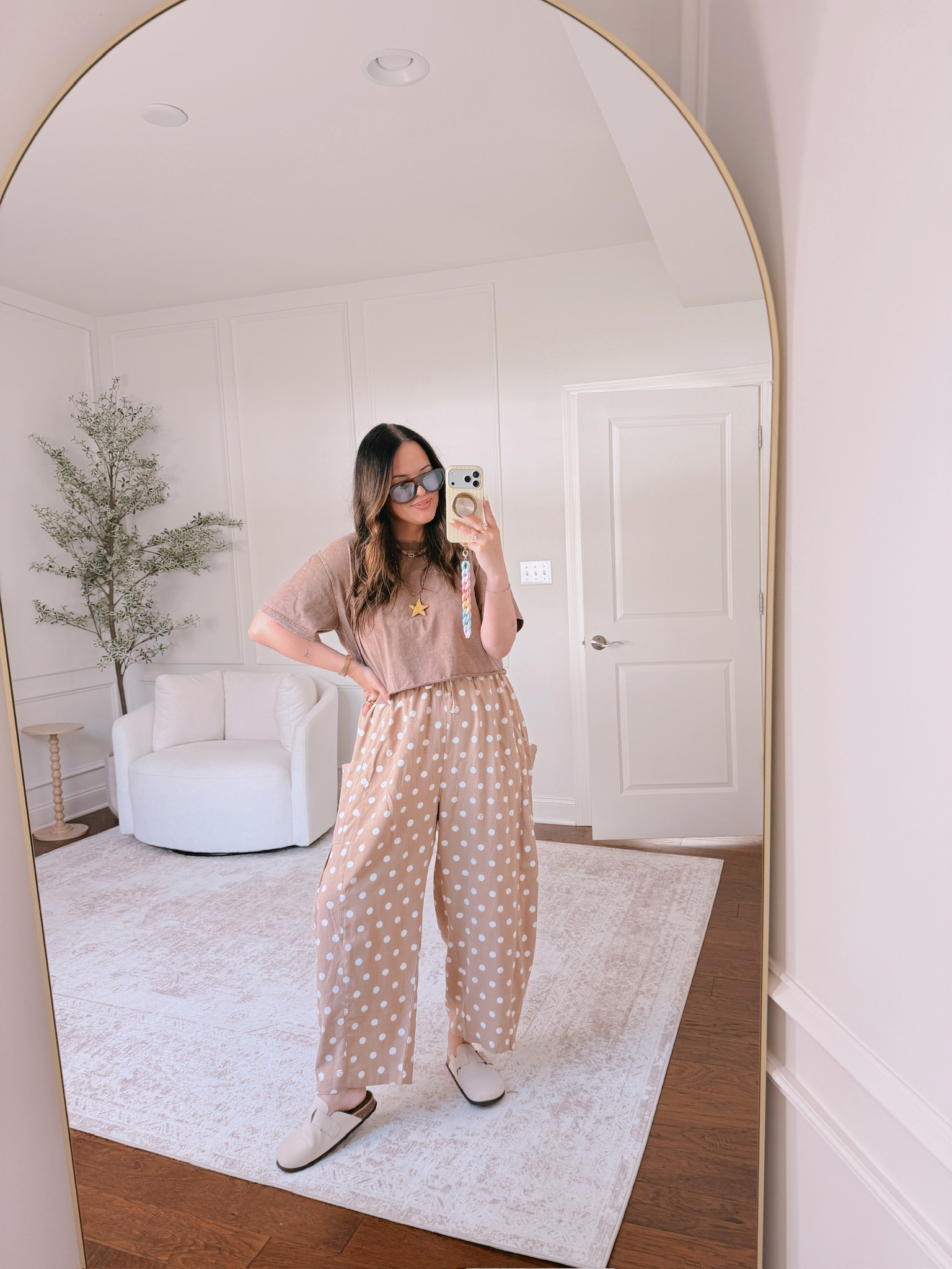 wearing an XL in the top, L in the bottoms

#LTKSeasonal #LTKMidsize