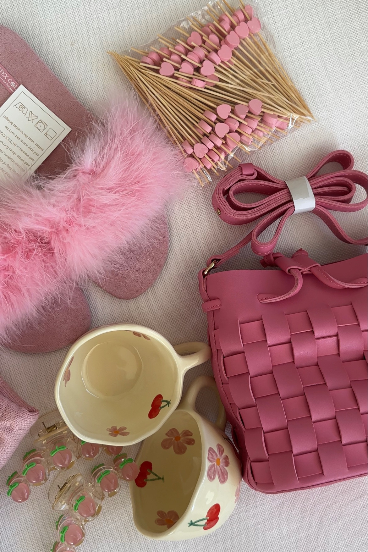 amazon Valentine’s Day finds 

#LTKhome #LTKstyletip #LTKSeasonal