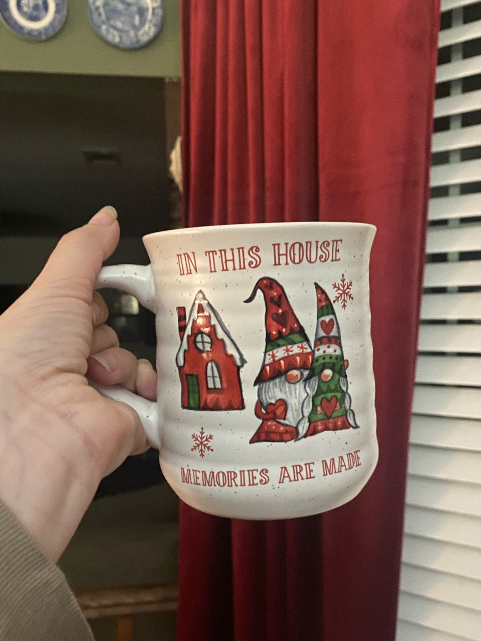 Christmas mug season

Couldn’t find my exact one but I ordered a few more! 


Stocking stuffer, coffee mug, Christmas decor, Christmas dishes, Christmas gift

#LTKHoliday #LTKSeasonal #LTKHome