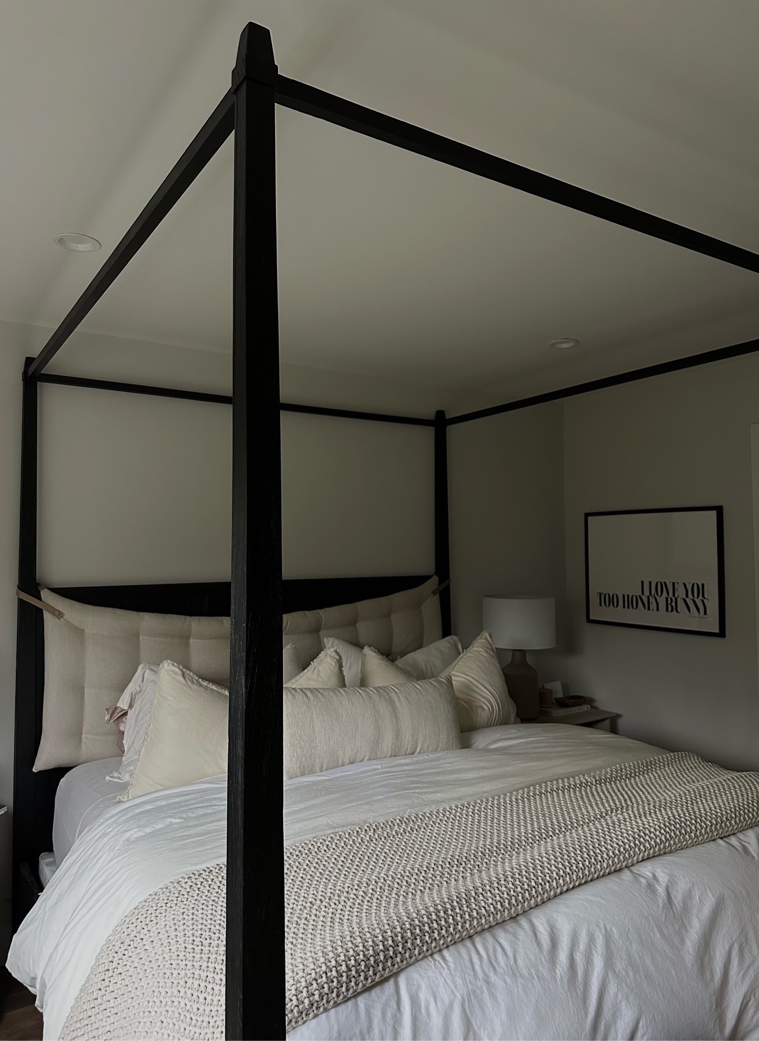 Cozy bedroom details ☁️

#LTKhome #LTKfamily #LTKstyletip