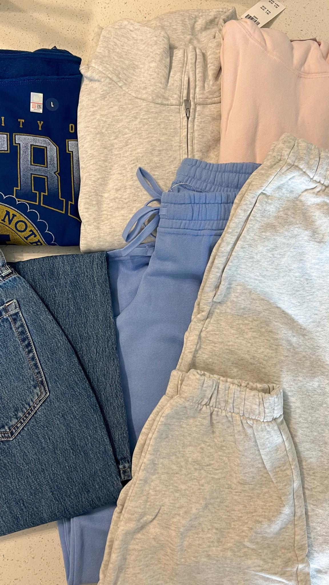 hollister fall finds

#LTKSeasonal #LTKFallSale #LTKStyleTip