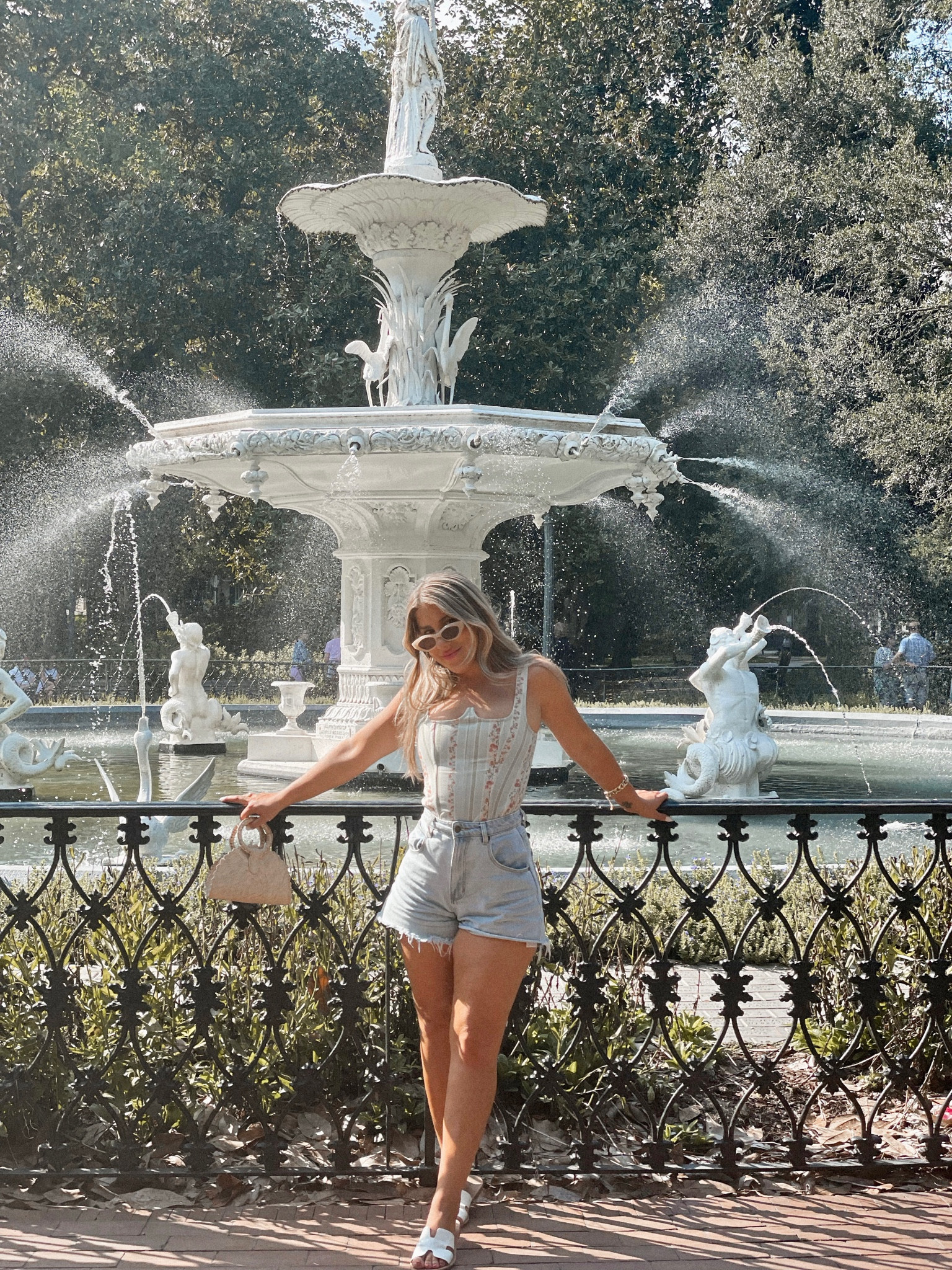 The cutest corset to make a casual outfit a more bit elevated #corset #savannah 

#LTKstyletip #LTKtravel