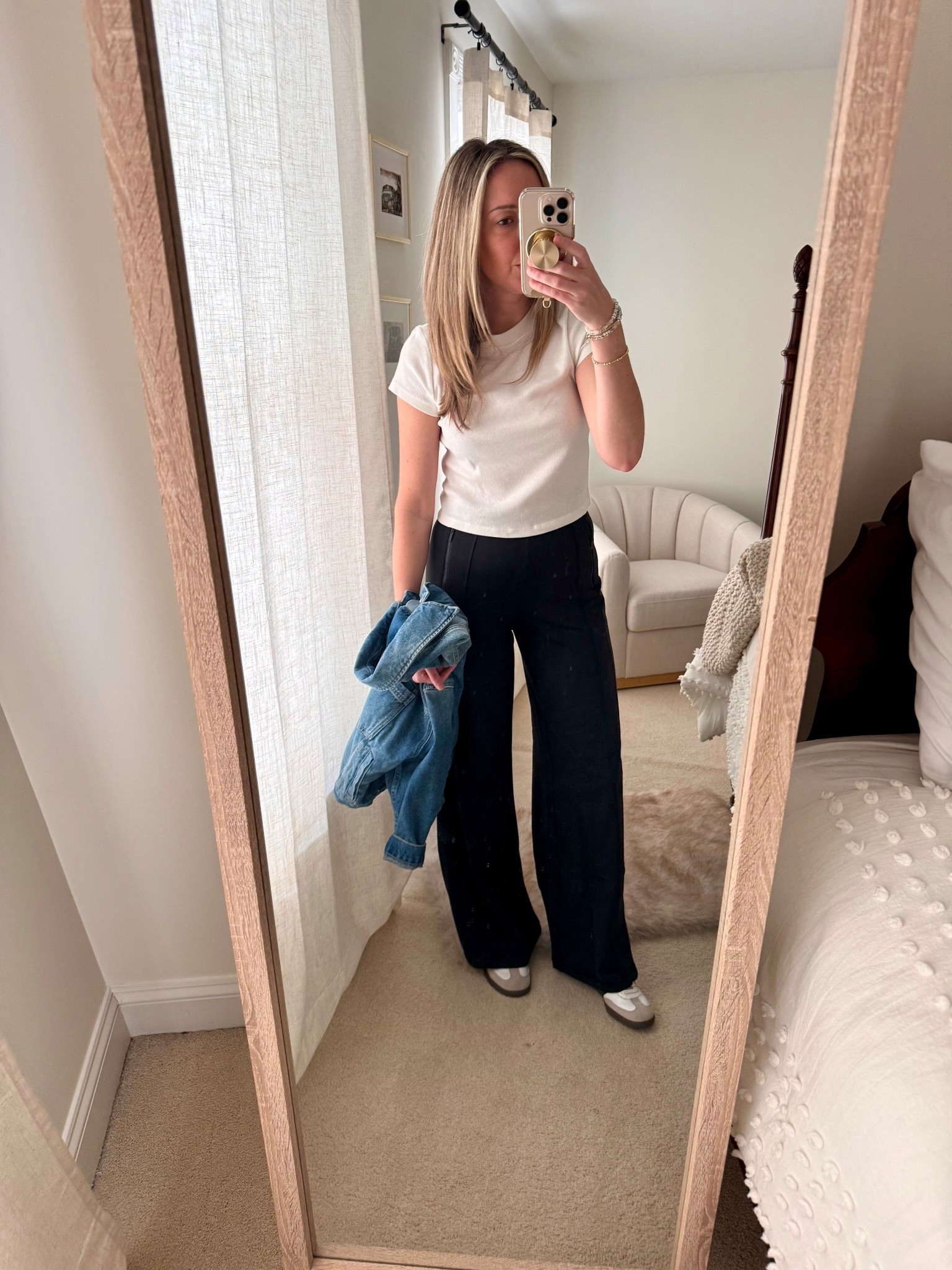 Very new favorite pants 🖤



#LTKootd