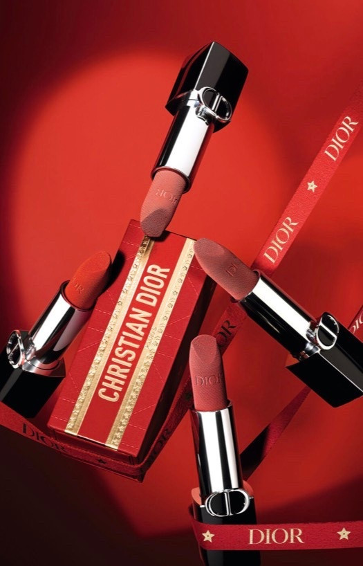 Dior Beauty Promo Codes as of 19 December. Must be logged in, US only. Offers may change at any time. 

WELCOMEYOU25: gets you a Dior flat terry cloth pouch (min $100) 

MDIOR25: gets you a deluxe Miss Dior sample (min $100)

LCPGIFT: gets you a white Dior pouch and deluxe mini privee perfume ($130)

LCPCART25 gets you a white drawstring bucket pouch and deluxe mini privee perfume ($130)

MYCART: gets you a floral butterfly pouch ($130)

MISSYOU25: get you a dior keychain (min $130)

MAGICQ4: gets you a pink puffy pouch ($130)

REDISCOVER25: gets you a white star Dior keychain(min $130)

DEFINING48; gets you a Dior notebook ($130)

BEAUTYLOVER: gets you a deluxe mini jadore discovery set ($130)

LUNAR26: gets you a red pouch and gifting envelopes (min $130) 

JOIN25: gets you a Dior octobuddy ($150)

INCART: gets you a mini lip maximizer and mini mascara (min $150) 

PRIVEELOVE: gets you a deluxe mini privee perfumes and drawstring pouch (min $150)

DIORTIPS25: gets you a phone charm and white pouch (min $175)

