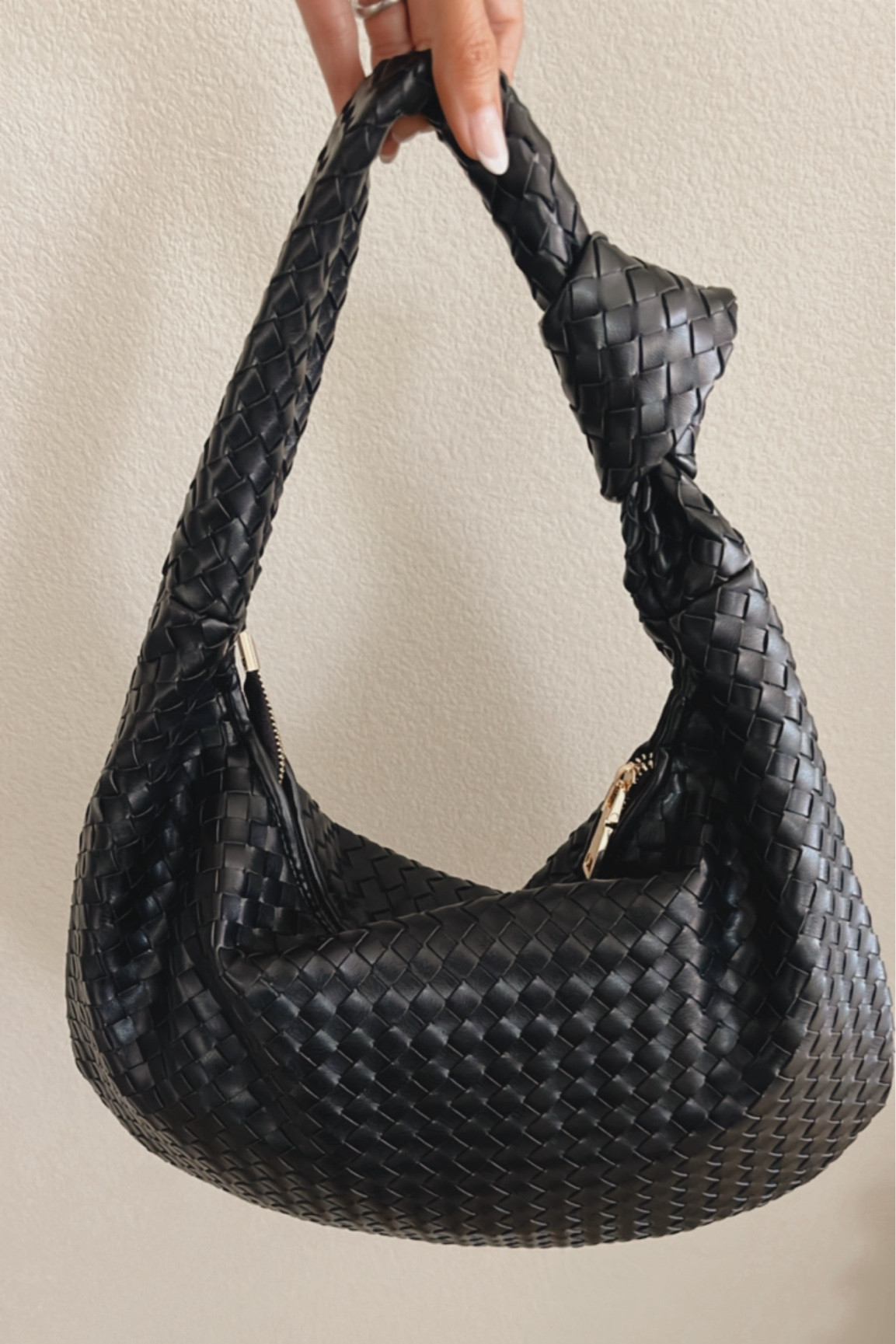 Great bag to add to any outfit, date night or casual! #StylinByAylin #Aylin

#LTKBeauty #LTKItBag #LTKStyleTip