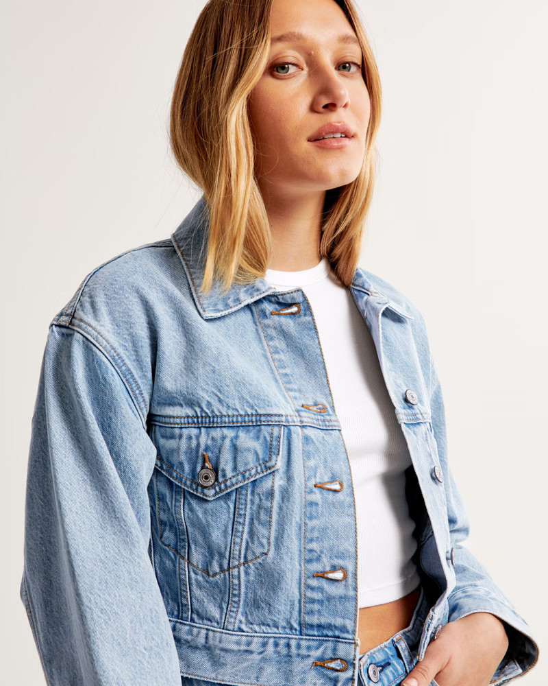 Cropped Denim Trucker Jacket | Abercrombie & Fitch (US)