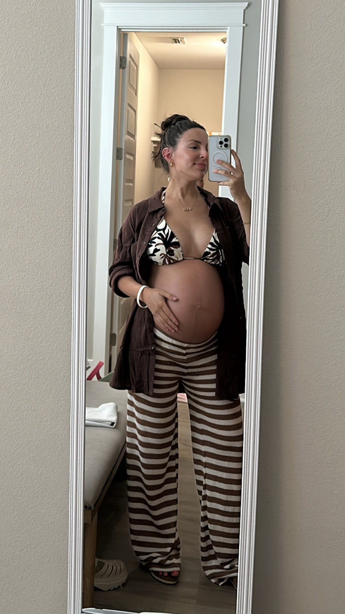 Swim: Top: L - Bottom: M
Shirt: L


#LTKSeasonal #LTKBump #LTKSwim