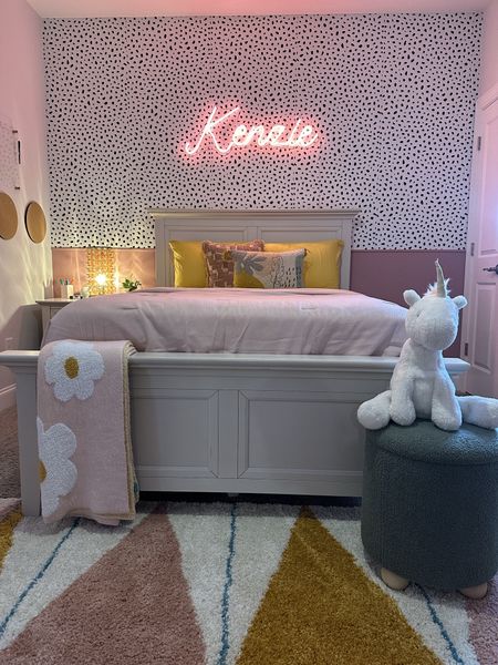 Girls bedroom inspo
Preteen bedroom inspo
Modern bedroom 
Girls bedroom decorr

#LTKhome