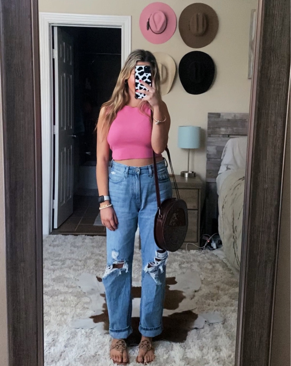 Vday fit

#LTKstyletip #LTKFind #LTKfit