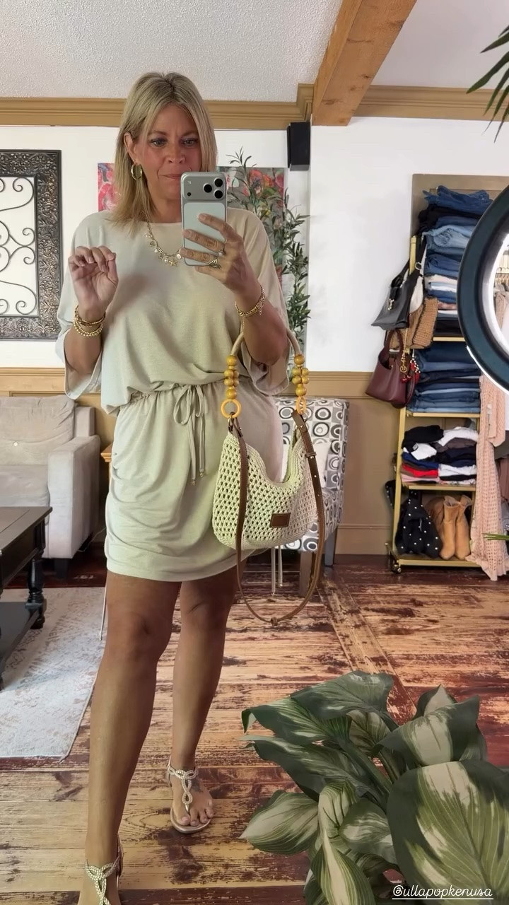 @ullapopkenusa shimmery gold dress for summer. Size 12/14 
Use code NICOLEULLA to save 35%

#LTKMidsize #LTKOver40