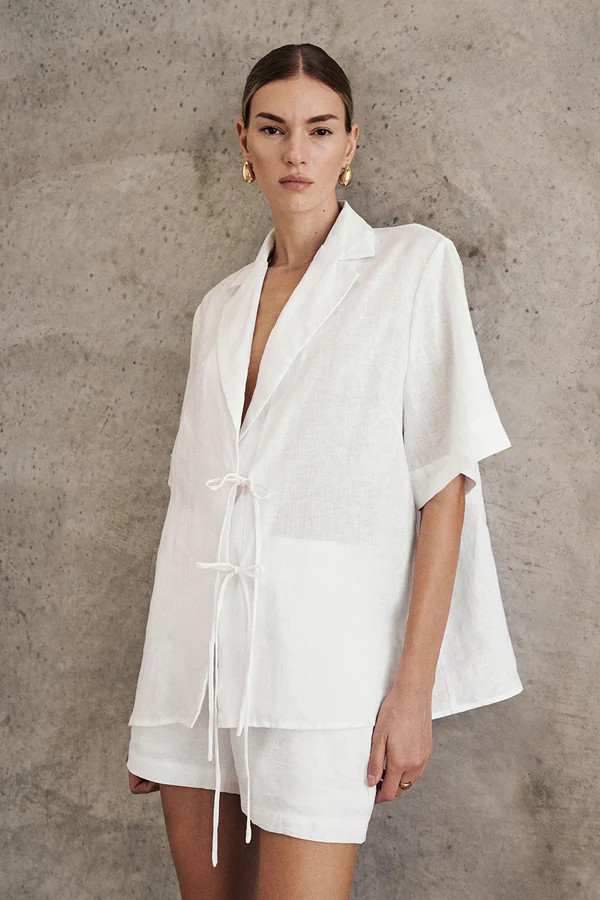 EMELIA WHITE LINEN WRAP SHIRT | DISSH