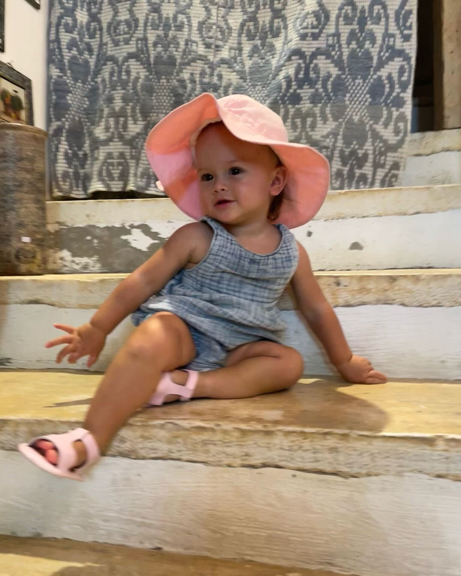 Gap Kids romper ❤️


#gapkids #toddlerstyle #toddlerfit #summerkids #summerlooks

#LTKBaby #LTKFamily #LTKTravel