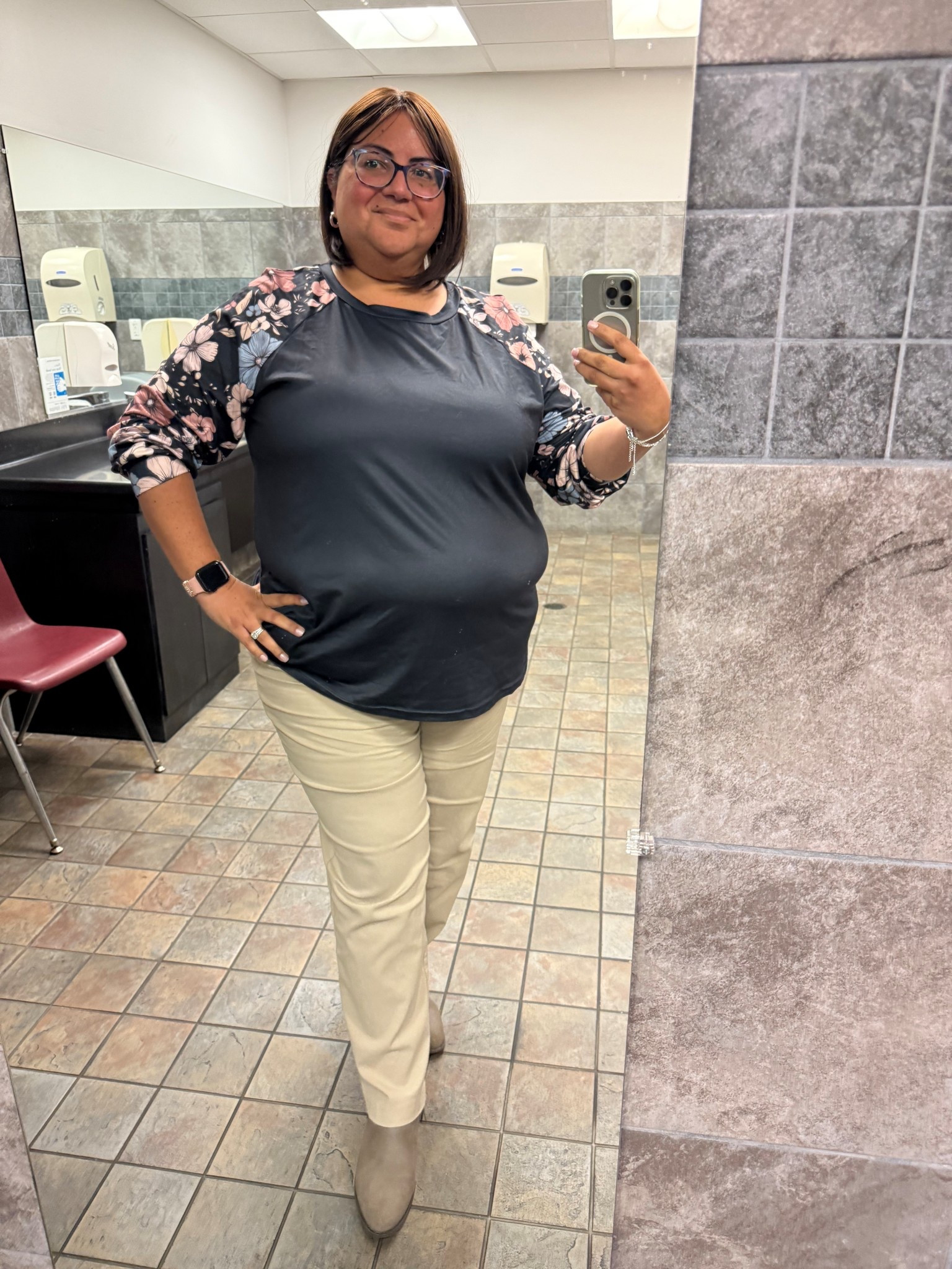 ✨ Today’s work outfit is all about looking polished yet effortless. The perfect balance of office-appropriate style and everyday comfort—because confidence starts with what you wear. 💼👗

#LTKOver40 #LTKPlusSize