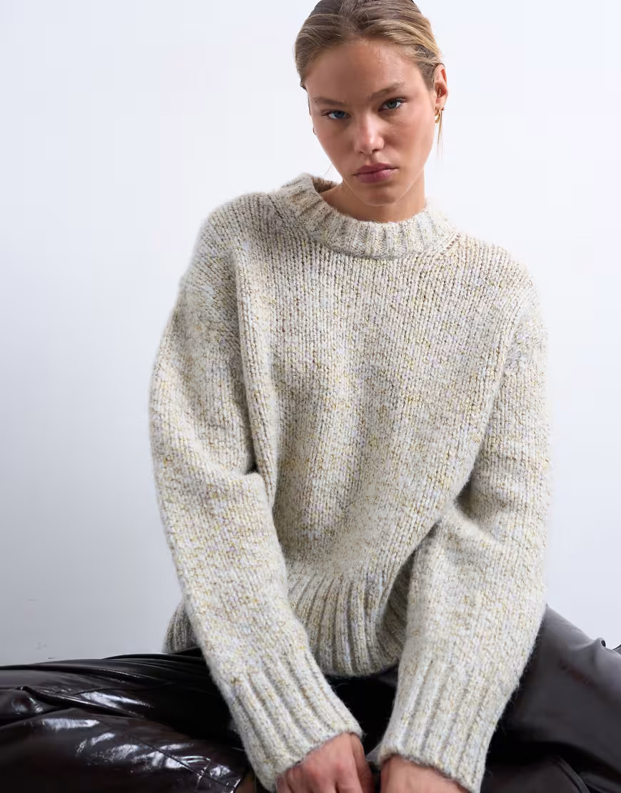 Topshop – Flauschiger, kastiger Strickpullover in meliertem Blau und Gelb | ASOS (Global)