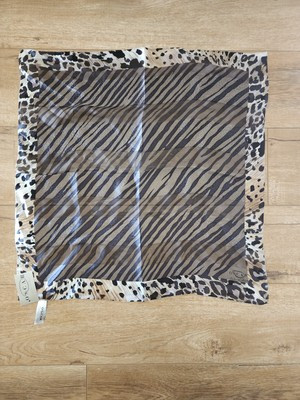 NWT Oscar de la Renta 100% Silk Square Scarf 10.5x10.5" Neck Bag Logo Spellout | eBay US