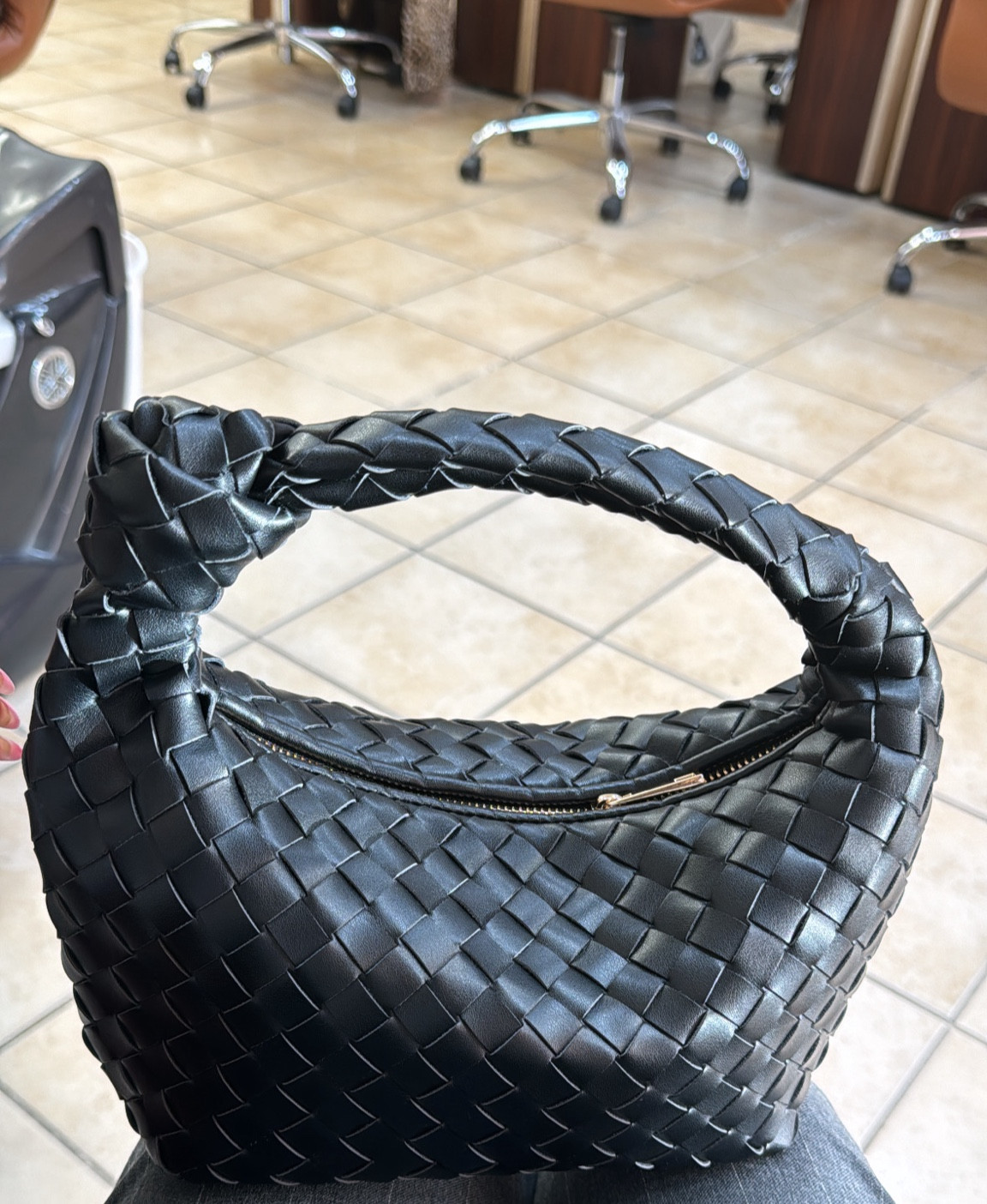 I got so many compliments on this bag and it comes in different colors 😍

#LTKFindsUnder50 #LTKItBag #LTKStyleTip