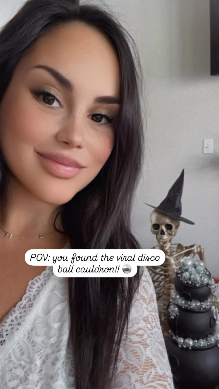 Viral disco ball cauldron 🪩🫶🏻

#LTKVideo #LTKHalloween #LTKFindsUnder50
