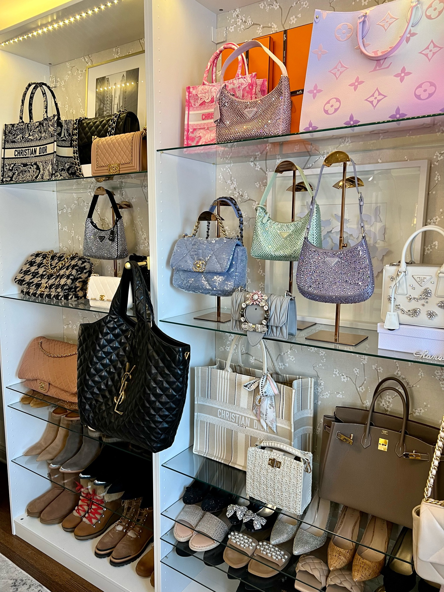 Ikea Pax Closet Purse and Accessories Organization

#springcleaning #organization #bagholder #earringdisplay #storedisplay #chanelbag #hermesbag #designerbags #bagstand #amazon #amazonfinds #amazonorganization 

#LTKSeasonal #LTKhome #LTKunder50