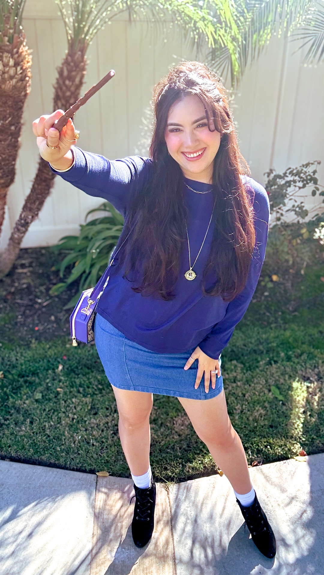 🤗I love finding new ways to show off my Ravenclaw side 💙

✨This outfit feels so perfect for fall-cozy, cute, and a little magical. I added gold accessories (my favorite!) like this time-turner necklace and a chocolate frog purse that make it feel straight out of the wizarding world. 🚂

💁🏻‍♀️ It’s something you can wear any day or even to Universal Studios Hollywood. If you’re walking around a lot, though, I’d go for shorter boots.

I’ve linked a shorter heel boot pair here! Let me know in the comments which Harry Potter-inspired outfit you’d love to see next! 🫶🏼

Ravenclaw inspired outfit, Ravenclaw bound outfit, fall ootd, the Wizarding world of Harry Potter, blue long sleeve shirt, denim skirt, black fall boots, Harry Potter jewelry, Harry Potter fandom fashion, Harry Potter bag, gold jewelry, Angie’s Magical Style

#LTKTall #LTKSeasonal #LTKBeauty