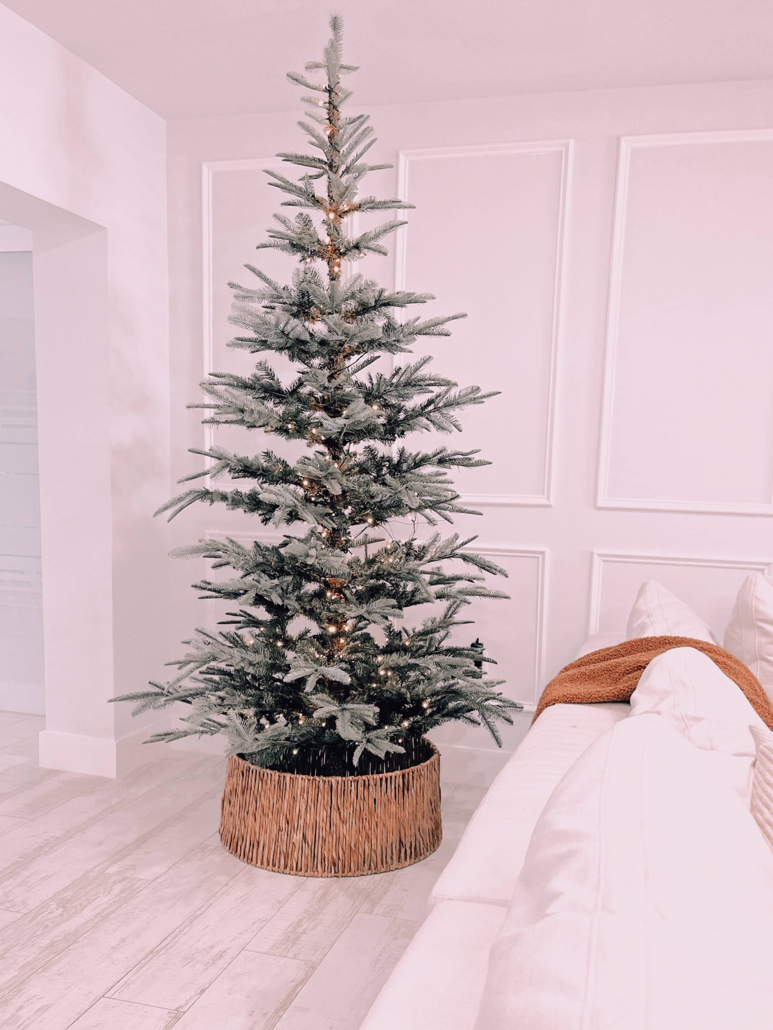 Minimalistic Christmas Tree 

#LTKhome #LTKHoliday #LTKSeasonal