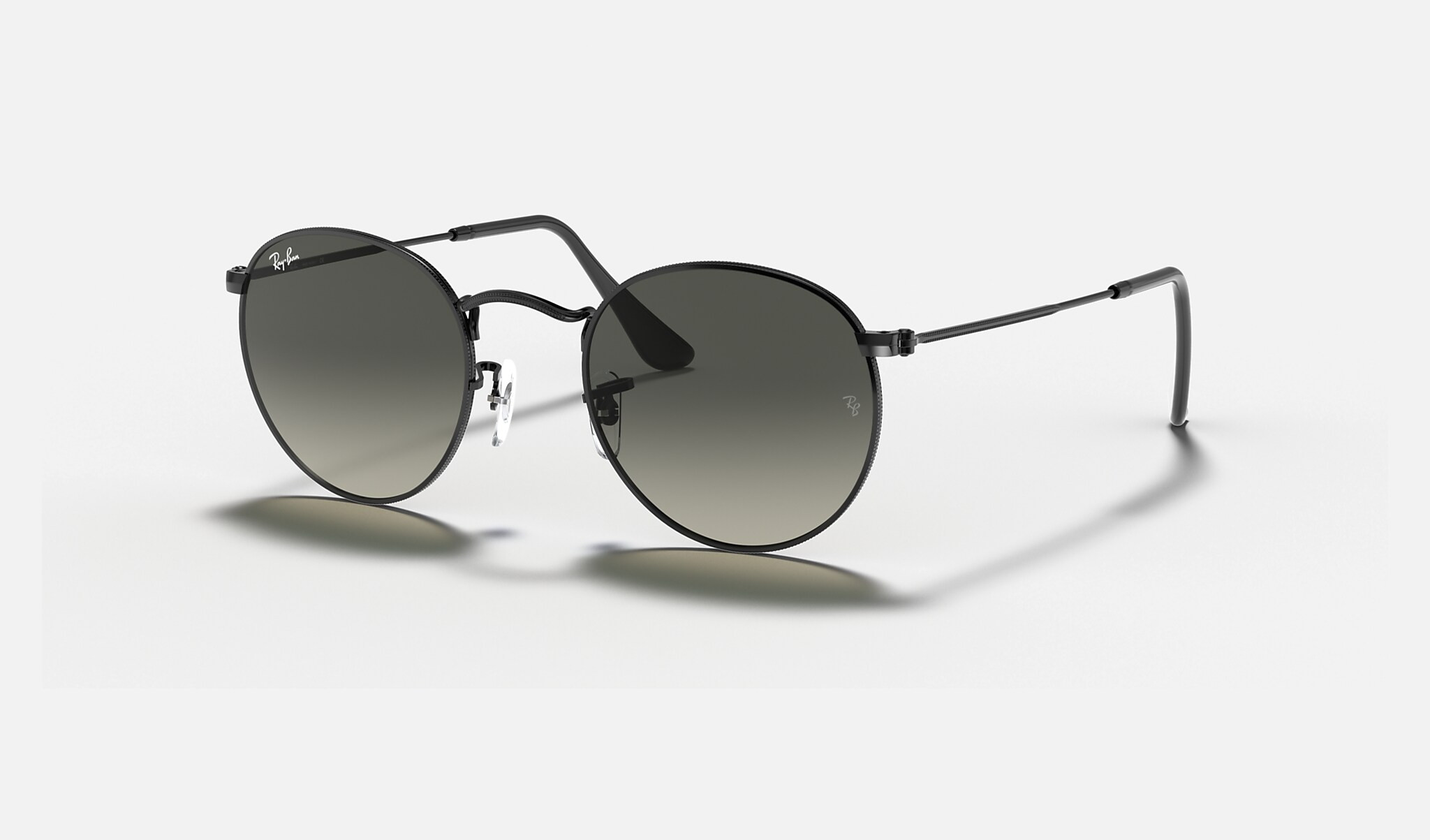 Check out the Round Flat Lenses at ray-ban.com | Ray-Ban (US)
