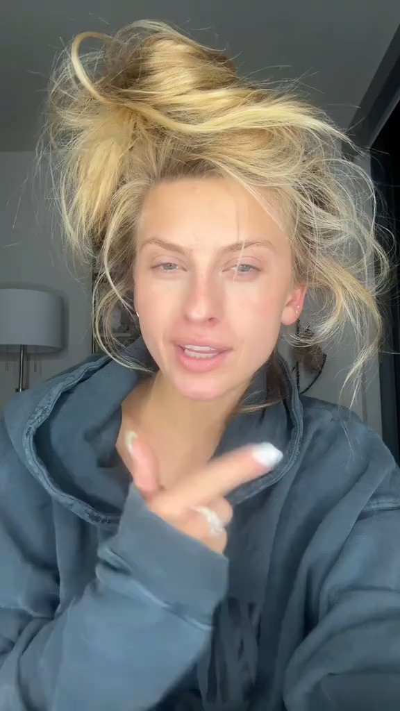 Get unready with me! 

 #LTKStyleTip #LTKBeauty