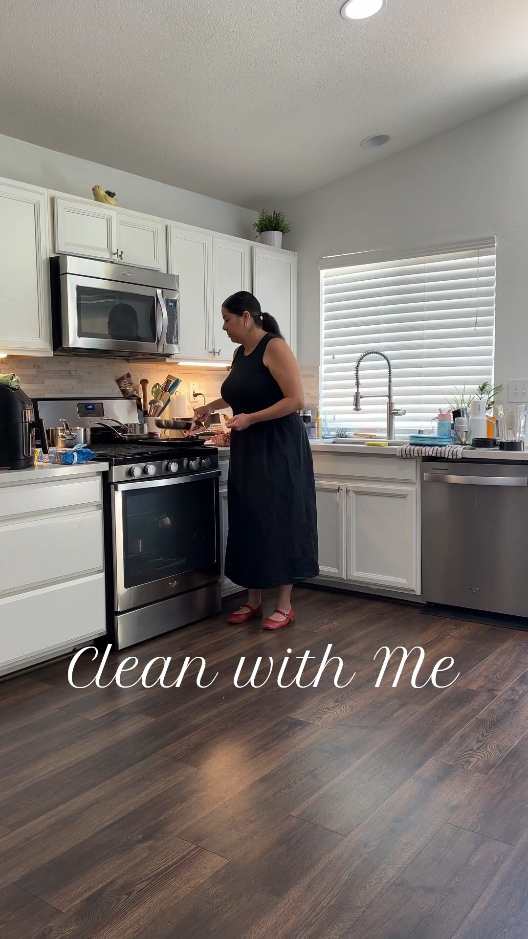clean my kitchen with me, kitchen reset with linked products that are in this videoo

#LTKFindsUnder100 #LTKFindsUnder50 #LTKHome