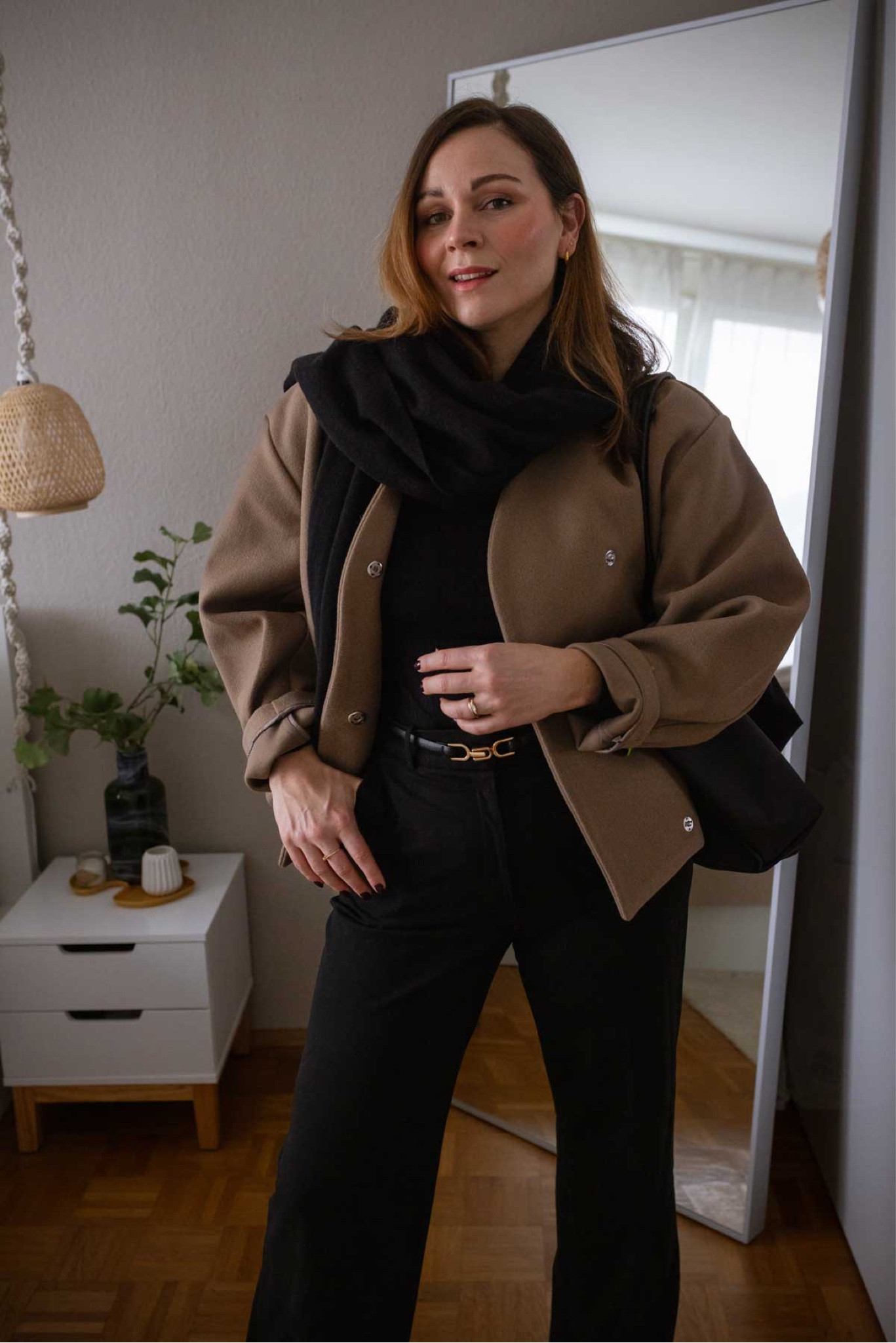 Winter Style in black and taupe with Longchamp shopper

#LTKeurope #LTKMostLoved #LTKworkwear