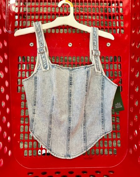 30% off denim corset top from target 

#LTKfindsunder50 #LTKfindsunder100 #LTKxTarget