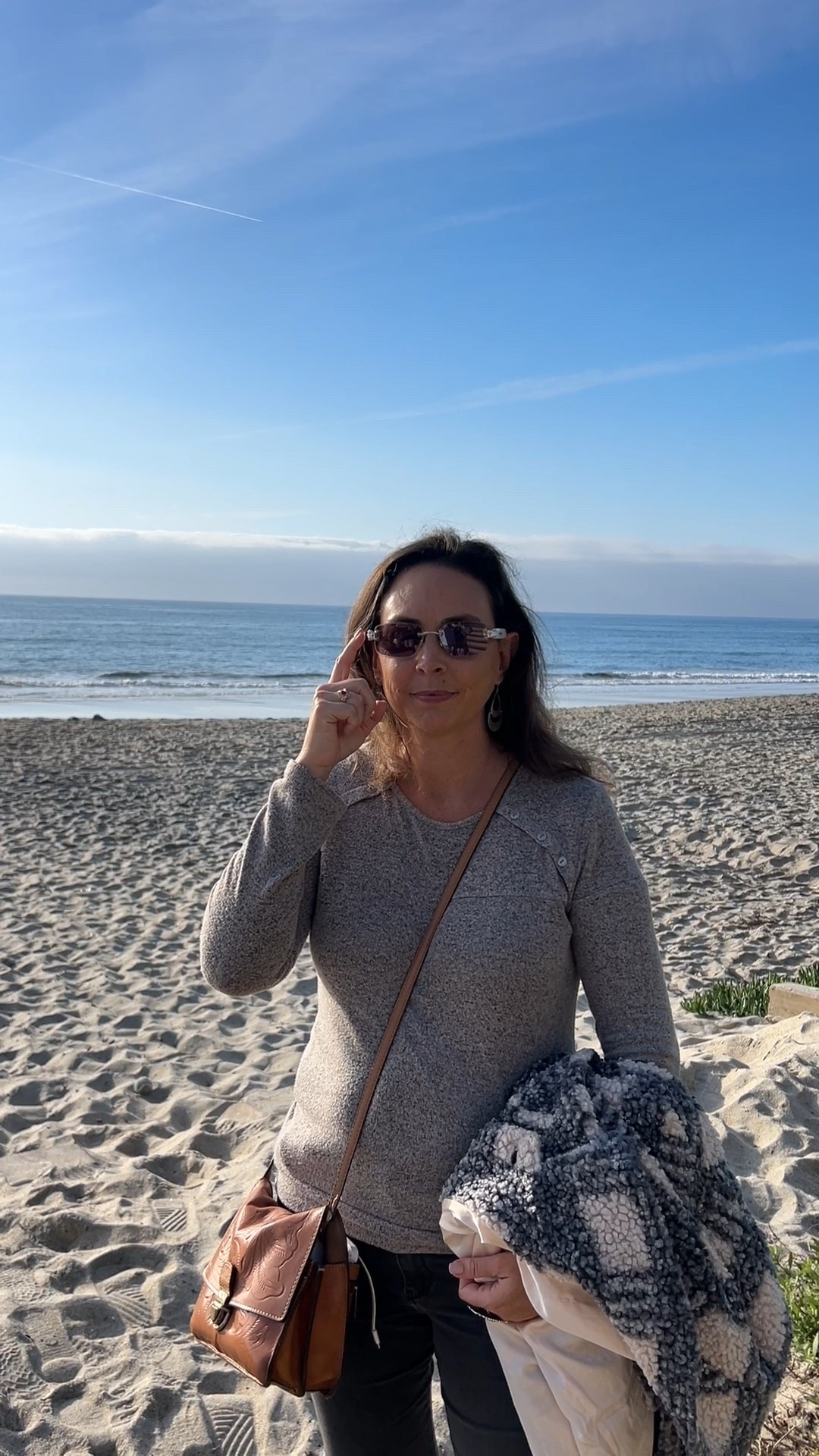 Aura, the world’s first sunglasses with color-adjustable lenses. Built with Prismatic™ Color-changing Lenses and a rimless square frame with refined design details, you can effortlessly switch up your style instantly with four different choices! 

#LTKTravel #LTKHoliday #LTKGiftGuide