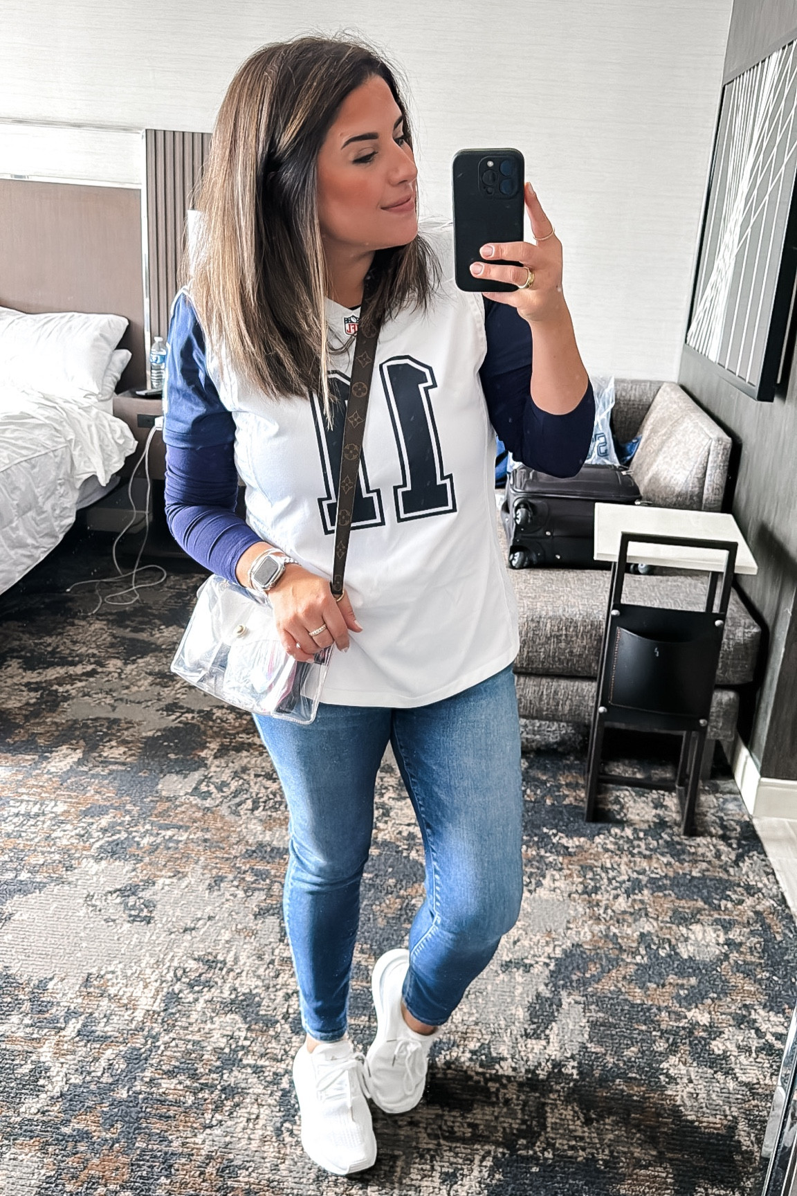 The BEST layer longsleeve on the game! So comfortable under this jersey- worn in Dallas 80°s! 

Long sleeve - L
Jersey- L
Jeans 8r
Sneakers tts 8

#LTKMidsize #LTKStyleTip #LTKActive