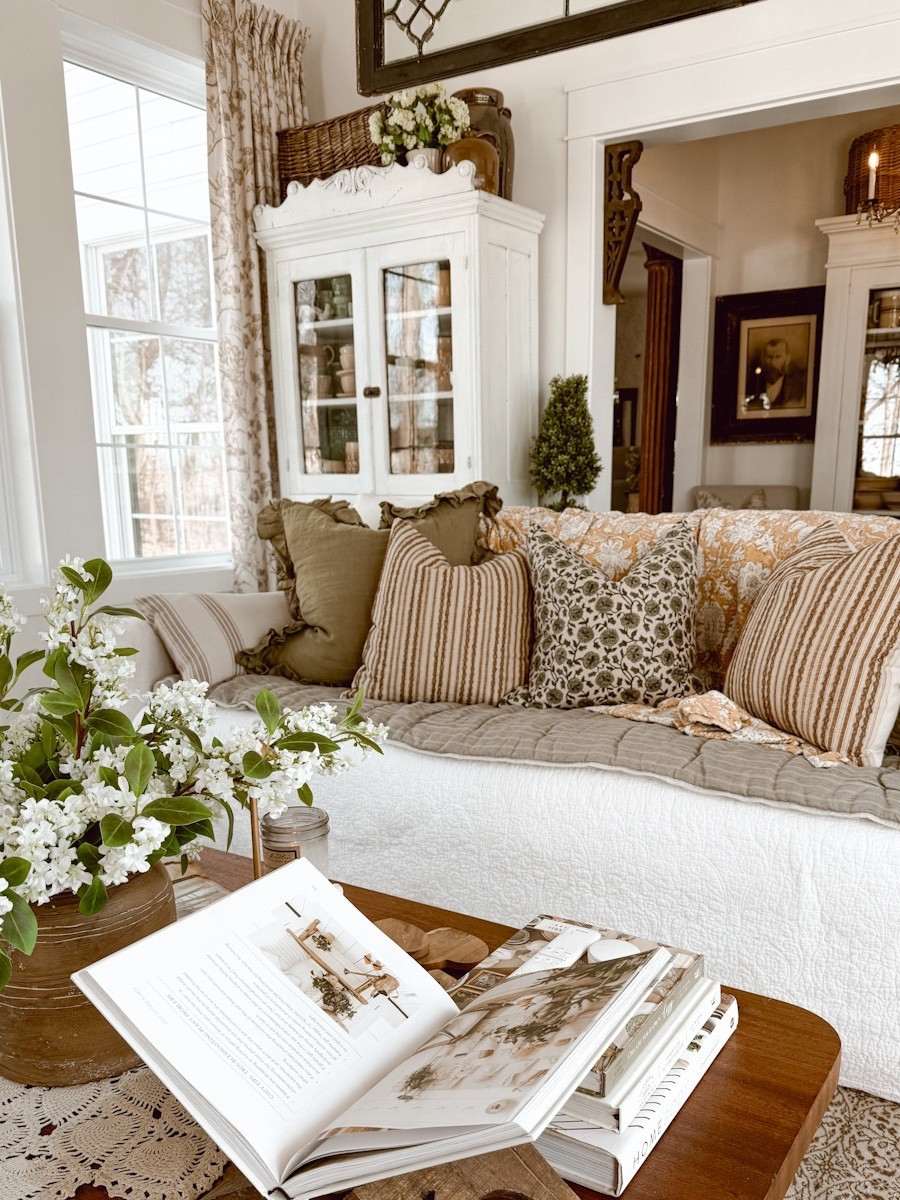 Here are some of the seasonal changes we have made to our sunroom area for Spring. 

#LTKSeasonal #LTKHome