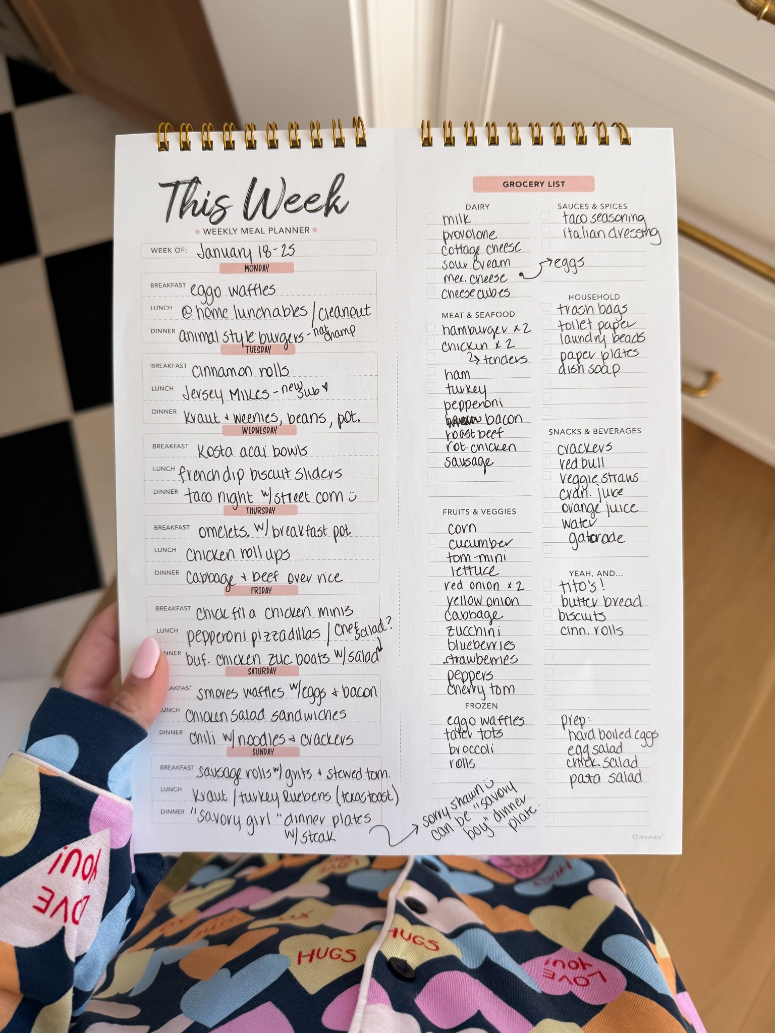 Weekly meal planner 

#LTKmomlife #LTKmorningroutine #LTKdayinmylife
